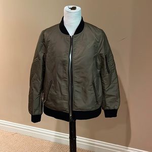 Forever 21 army green bomber jacket